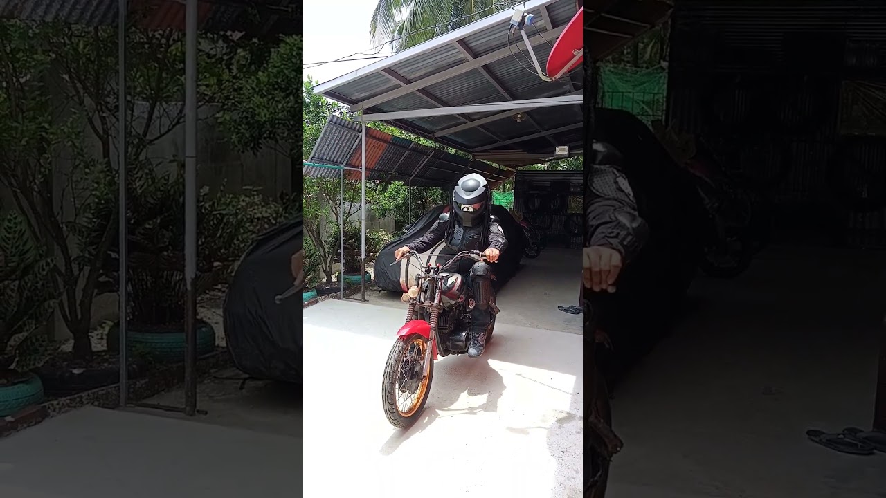 BIG FOOT MOTORCYCLE / PREDATOR HELMET / FERMINGASTI TRAVEL / DIY