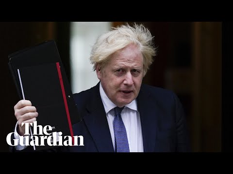 Video: Pinagtawanan Ng Network Ang Isang Batang Babae Na May Gupit Tulad Ni Boris Johnson