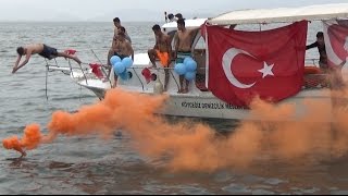 Di̇plomalar Gölden Çikti Resimi