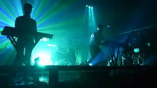 Cut Copy - Standing in the Middle of the Field (Houston 04.26.22) HD Resimi