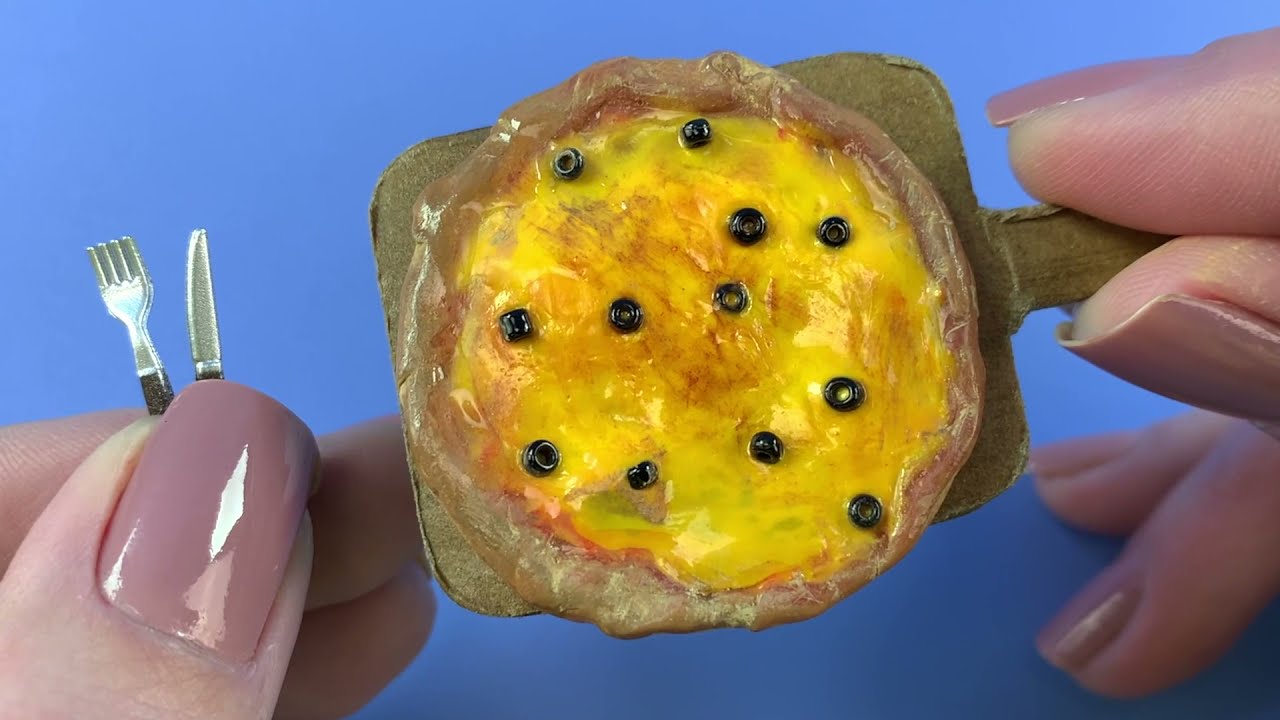 Como fazer PIZZA ~ Doll Hacks and Dollhouse Crafts Ideas ~ DIY Miniatura