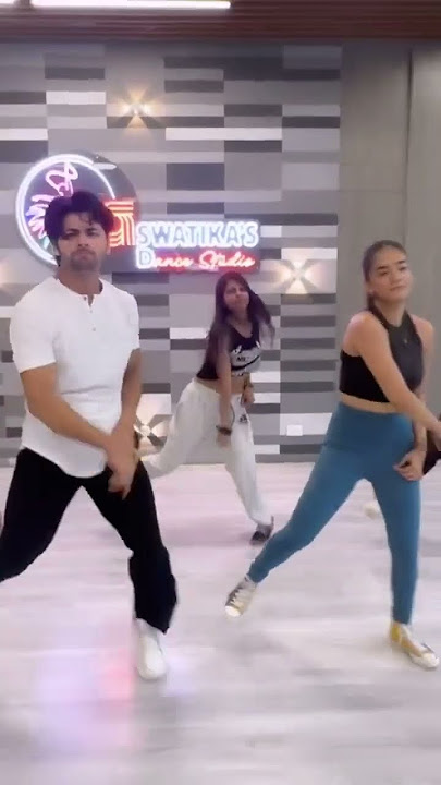 Siddharth Nigam ❤️ Anushka Sen ❤️ dancing practice Teri Aadat 2 song 🔥#youtubeshorts #anushkasen