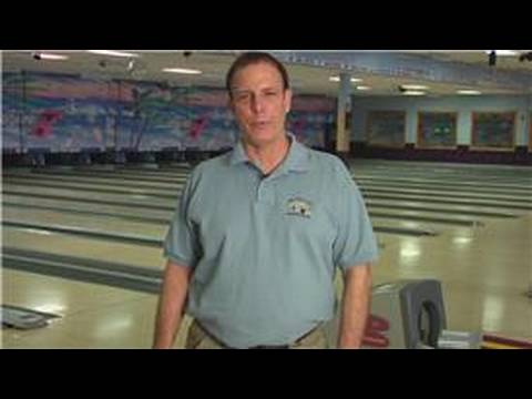 How much do professional bowlers make in a year?