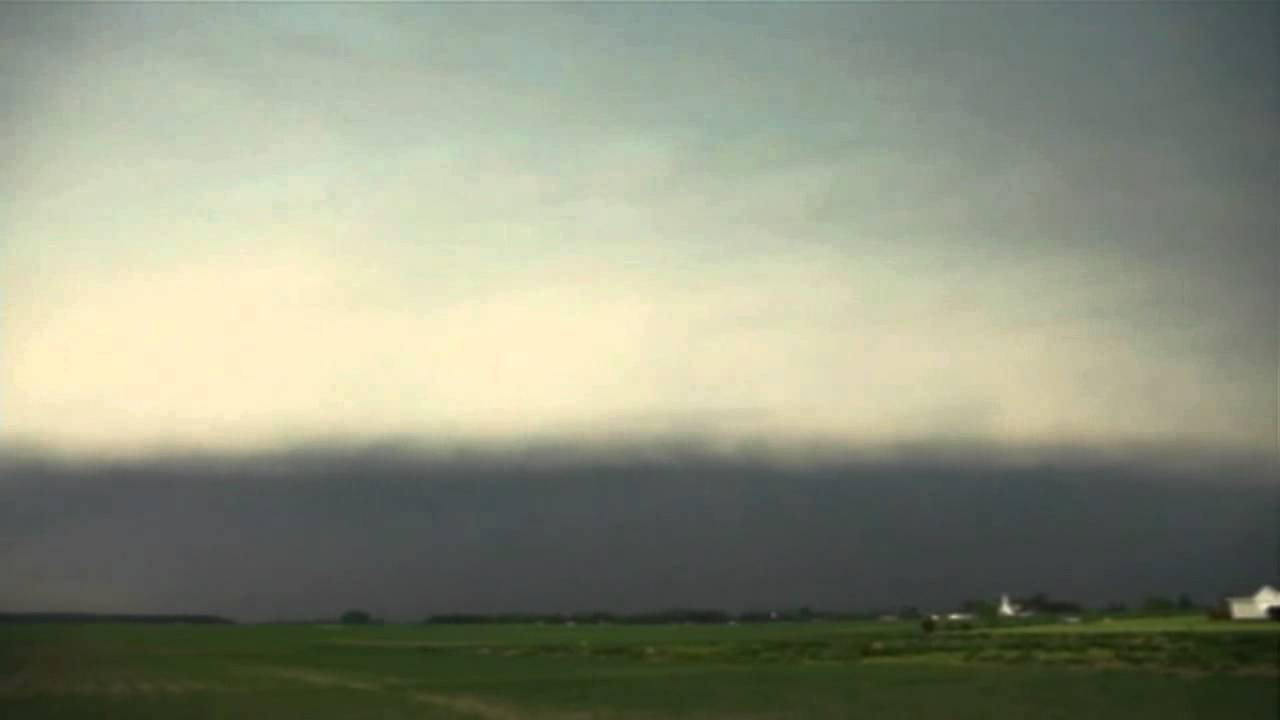 Deadly Storm Hits Midwest, Bears Down on Northeast - YouTube
