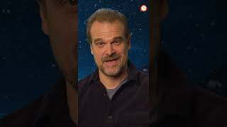 David Harbour on why playing Santa is harder than it looks #shorts #violentnight