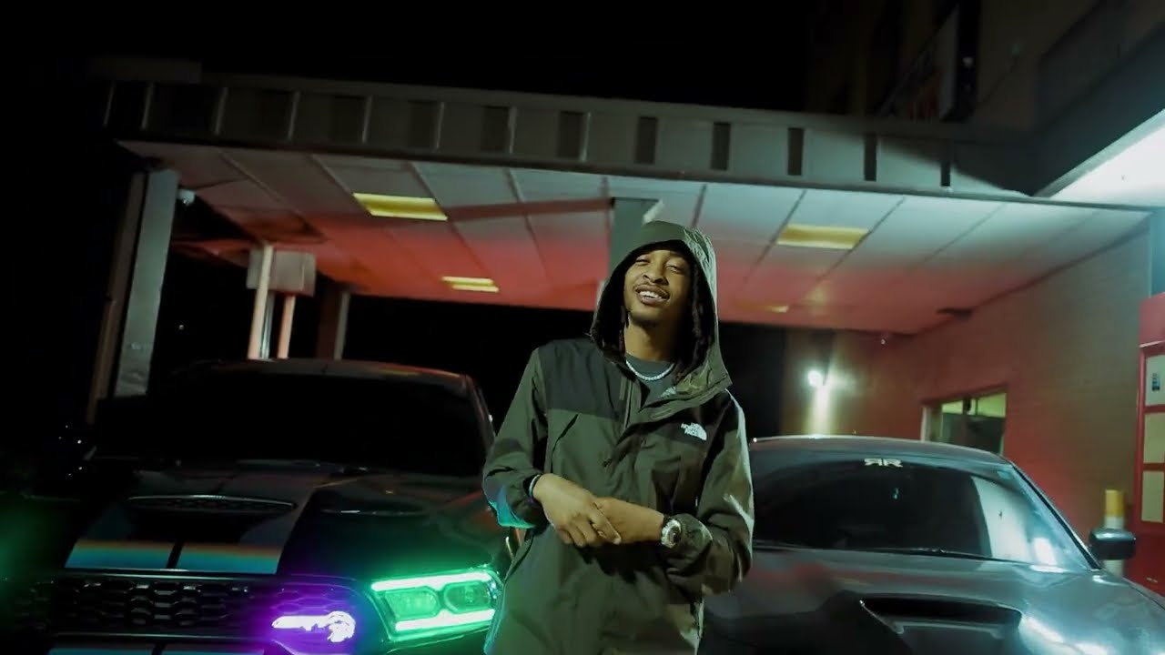 Guarda Lil Mikey - 1of1 (Official Music Video) Dir.by @Shotbyton4k su YouTube Guarda Lil Mikey - 1of1 (Official Music Video) Dir.by @Shotbyton4k su YouTube