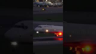 Boeing 717-2BD 25 Years Delta Air Lines Night Landing at Atlanta Int'l Airport KATL | Plane Spotting