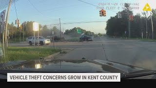 Celebrity Concerns about car theft in Kent County, dashcam video shows stolen car crash into another driver Wealth