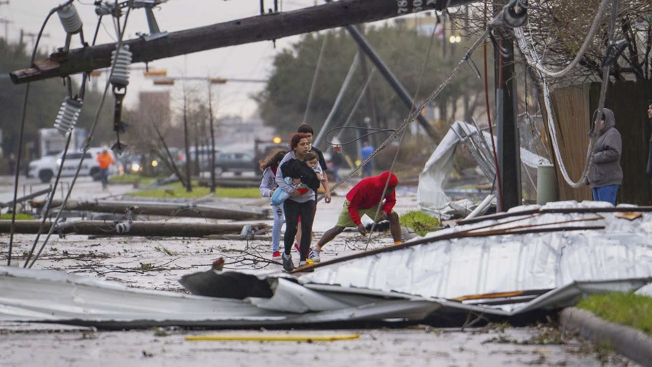 VIDEO | Tornado near Houston causes major damage in Pasadena - YouTube