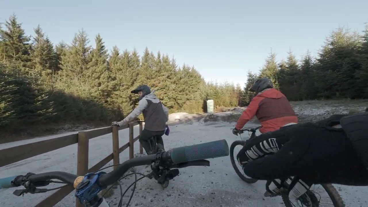 Bike Park Wales – Icy Top Conditions at the drop off ❄️