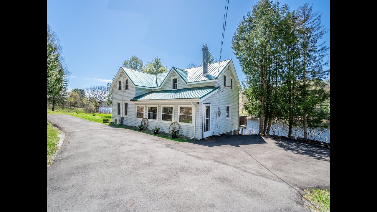 27 Burnside Bridge Road, McDougall ON