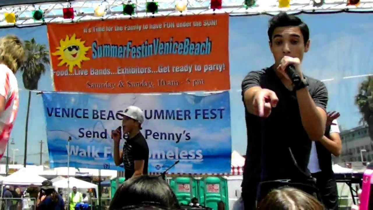 IM5 performing 'Say It' live