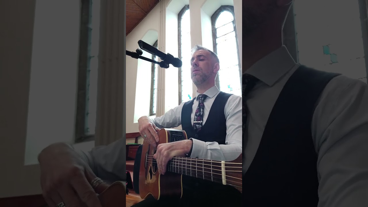 Ár nAthair - Barry Hughes Wedding Singer Éire - Our Father sung in the Irish language 