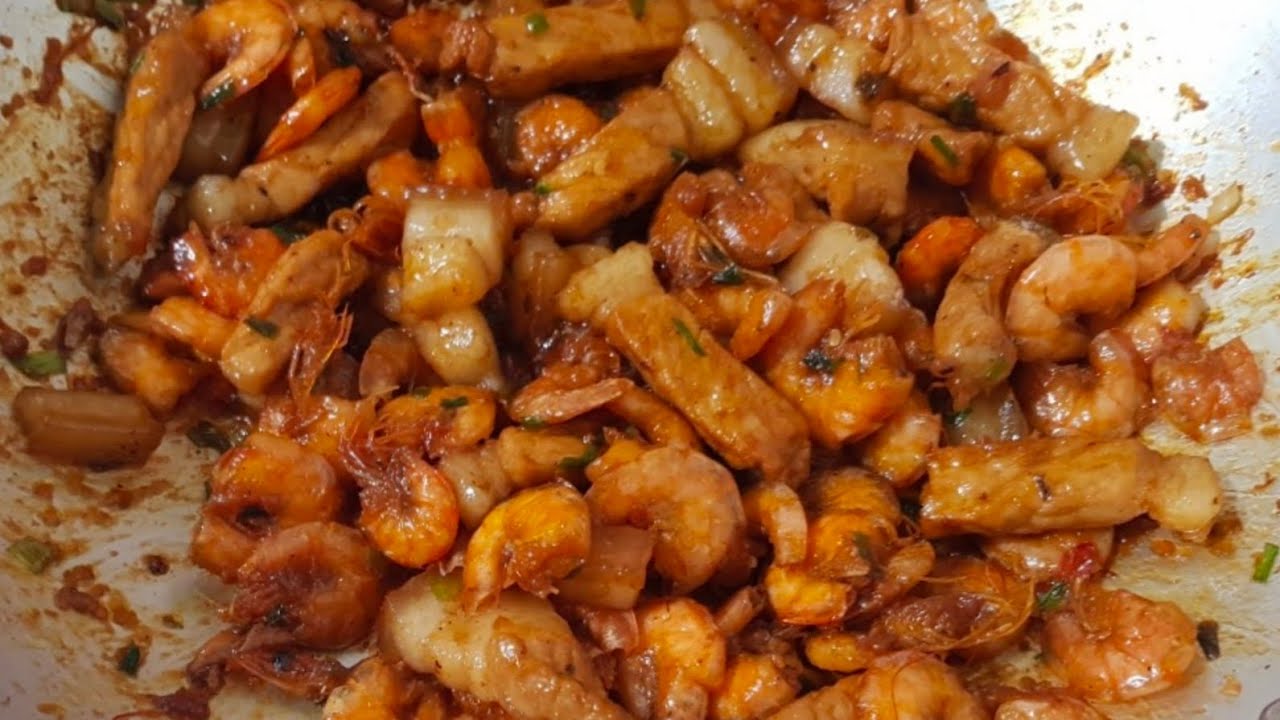Cách làm tôm rim thịt ba rọi ngon đậm đà | poached shrimp with pork ...