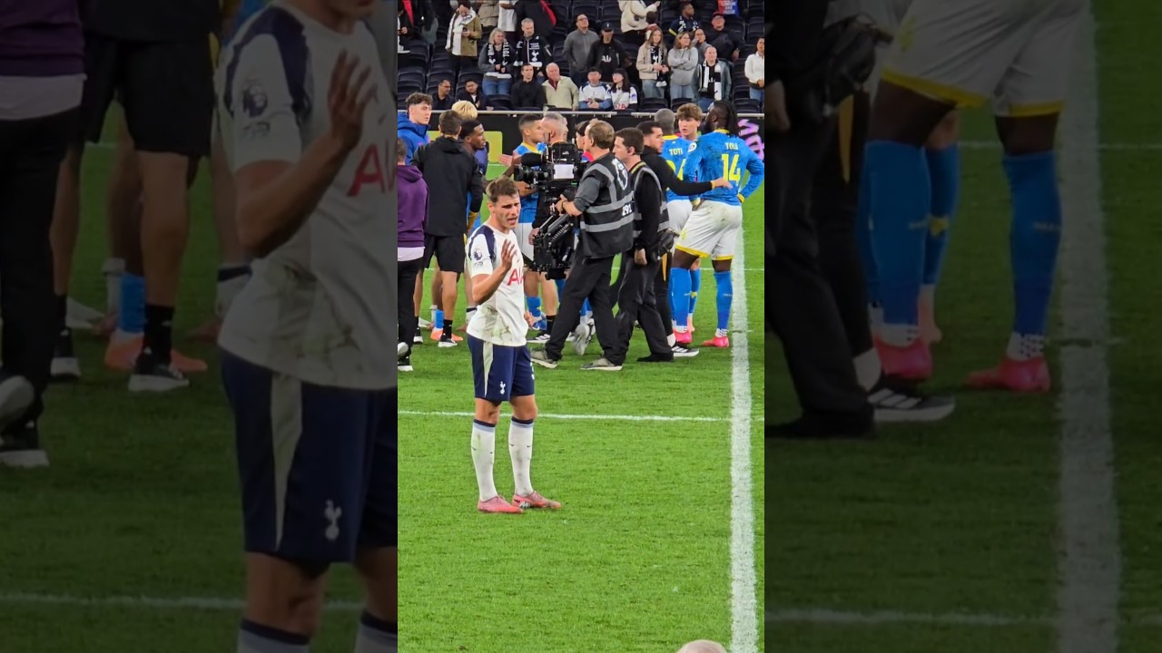 MICKY VAN DE VEN UNHAPPY AND SHOUTS AT THE MATCH OFFICIALS AT THE END OF THE GAME: Spurs 1-1 Wolves