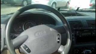 2002 Kia Sedona mini van - Bad credit approved at Marks Auto