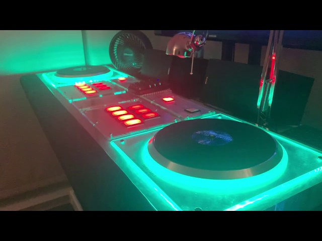 DJ Dao RED (Real Edition Double) with custom turntable RGB - YouTube DJ Dao RED (Real Edition Double) with custom turntable RGB - YouTube