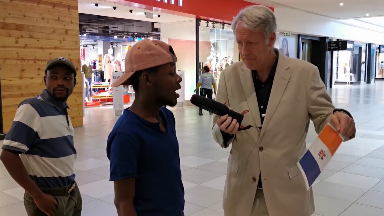 Dan Roodt: We take the old South African flag to the street - YouTube