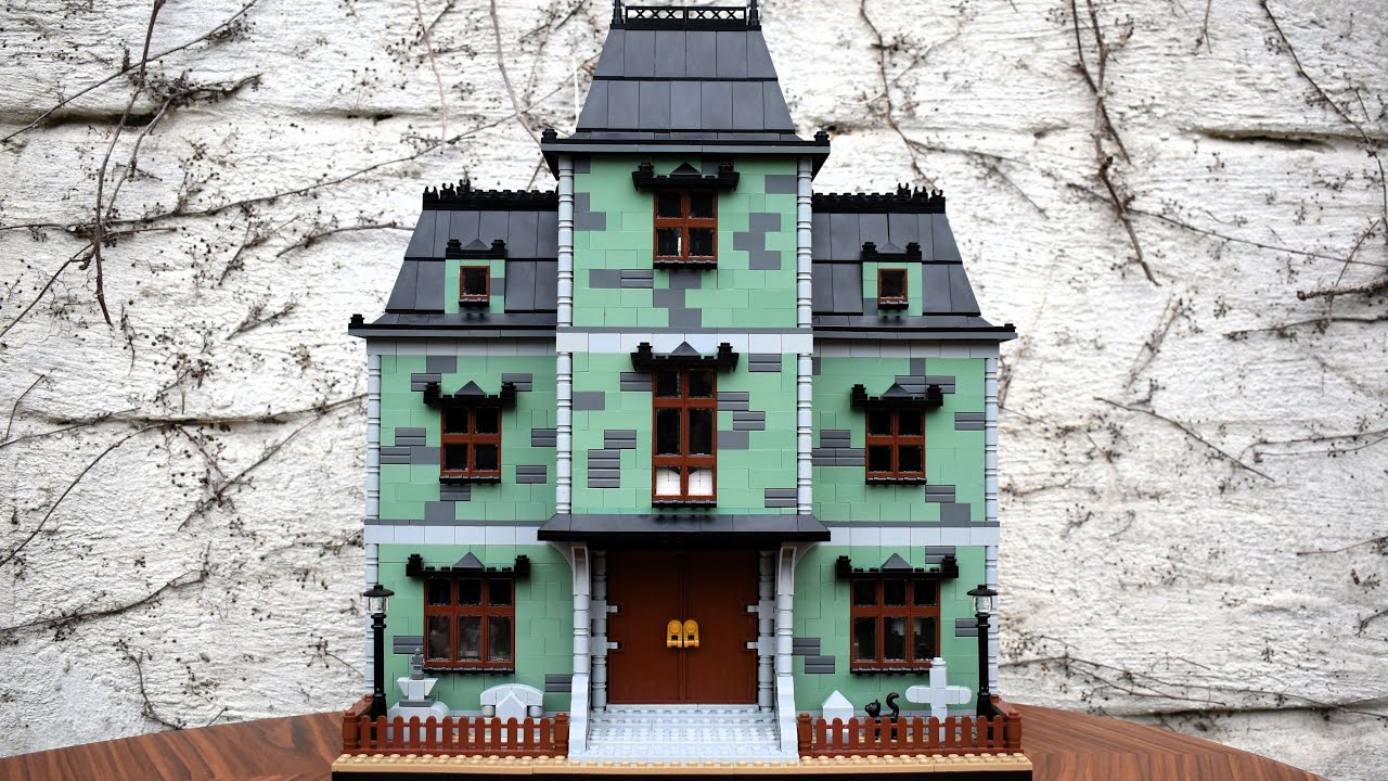 Haunted LEGO DollHouse 🎃👻