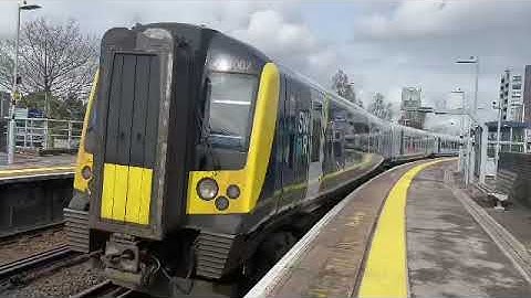 SWR class class 444 007 departing at Poole