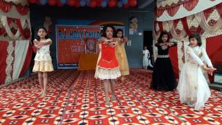 Beautiful dance by little angles on auspicious occasion of 68th
republic day celebration in r.j holy child school buxer hapur uttar
pradesh