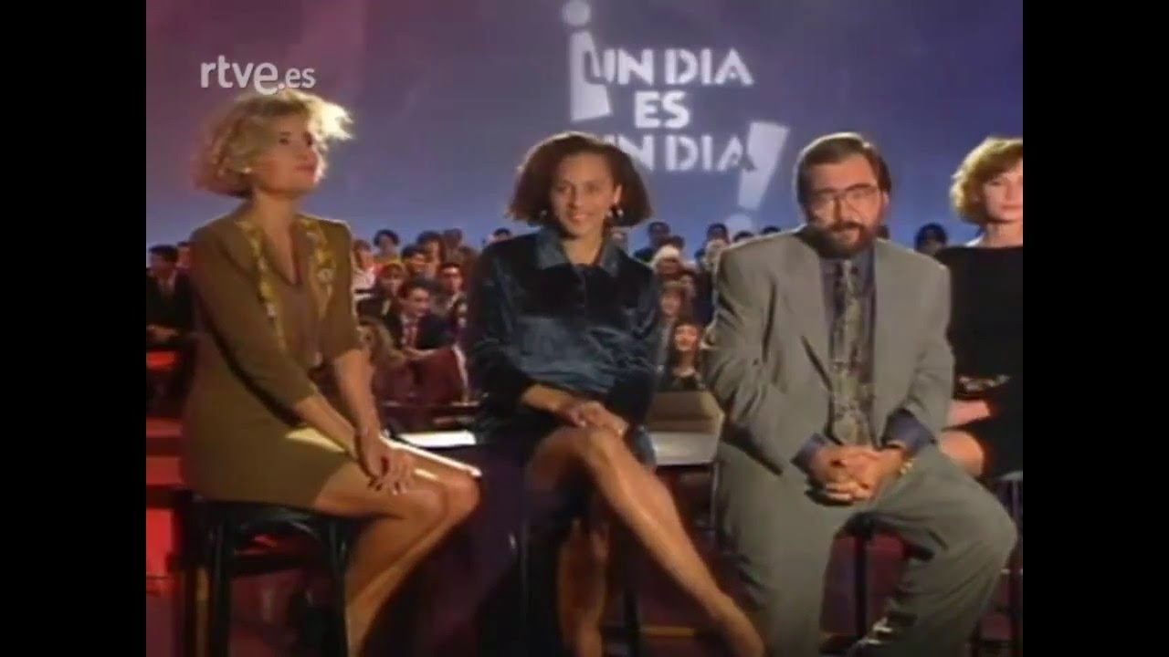 Ay, qué calor': cuando Telecinco usaba las excusas más absurdas posibles  para pasear a chicas en tetas