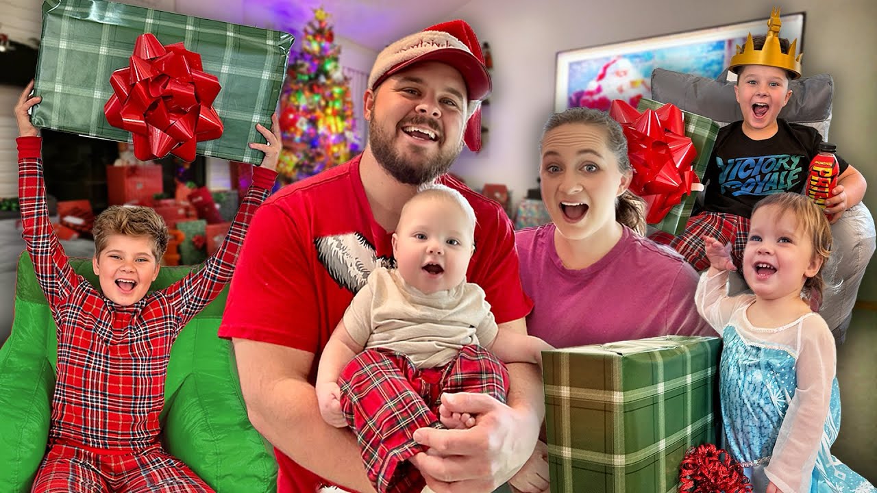 OUR FIRST CHRISTMAS AS A FAMILY OF SIX!! ✨ (Daily Bumps 2024 Christmas Special!)