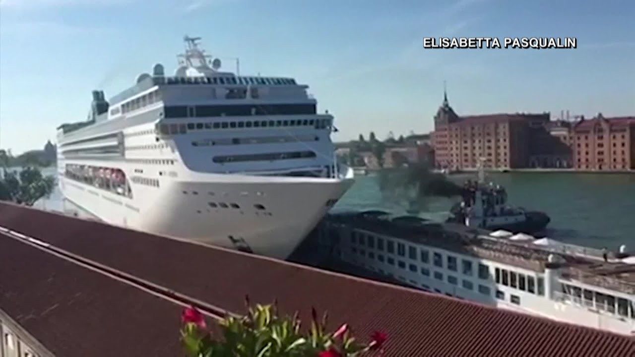 msc cruise ship rams dock