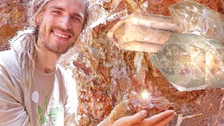Arkansas Mining for Clear Crystals at the TWIN CREEK CRYSTAL MINE | CRYSTAL DIGGING GUIDE Episode 04
