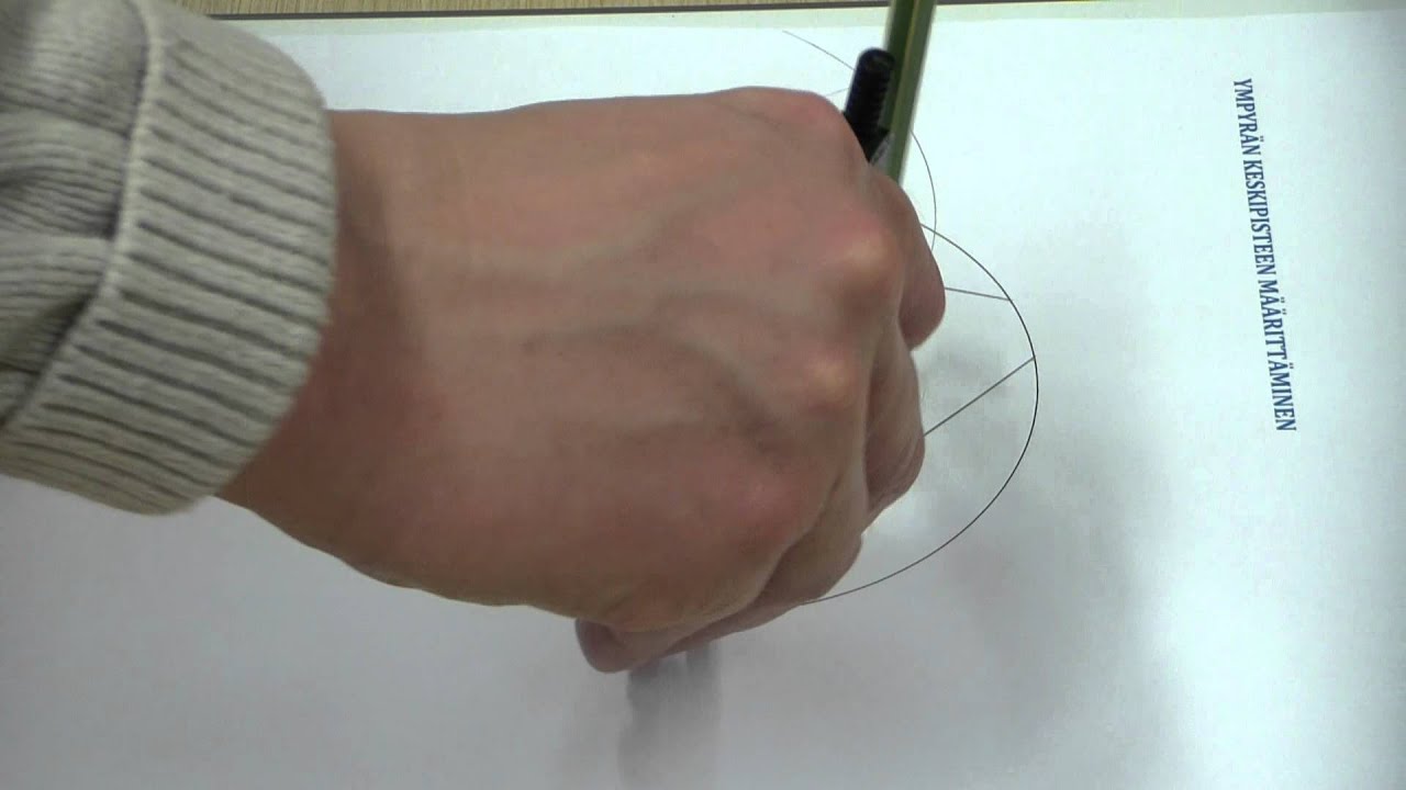 yhpyrän keskipisteen määritys geometrisesti.MP4