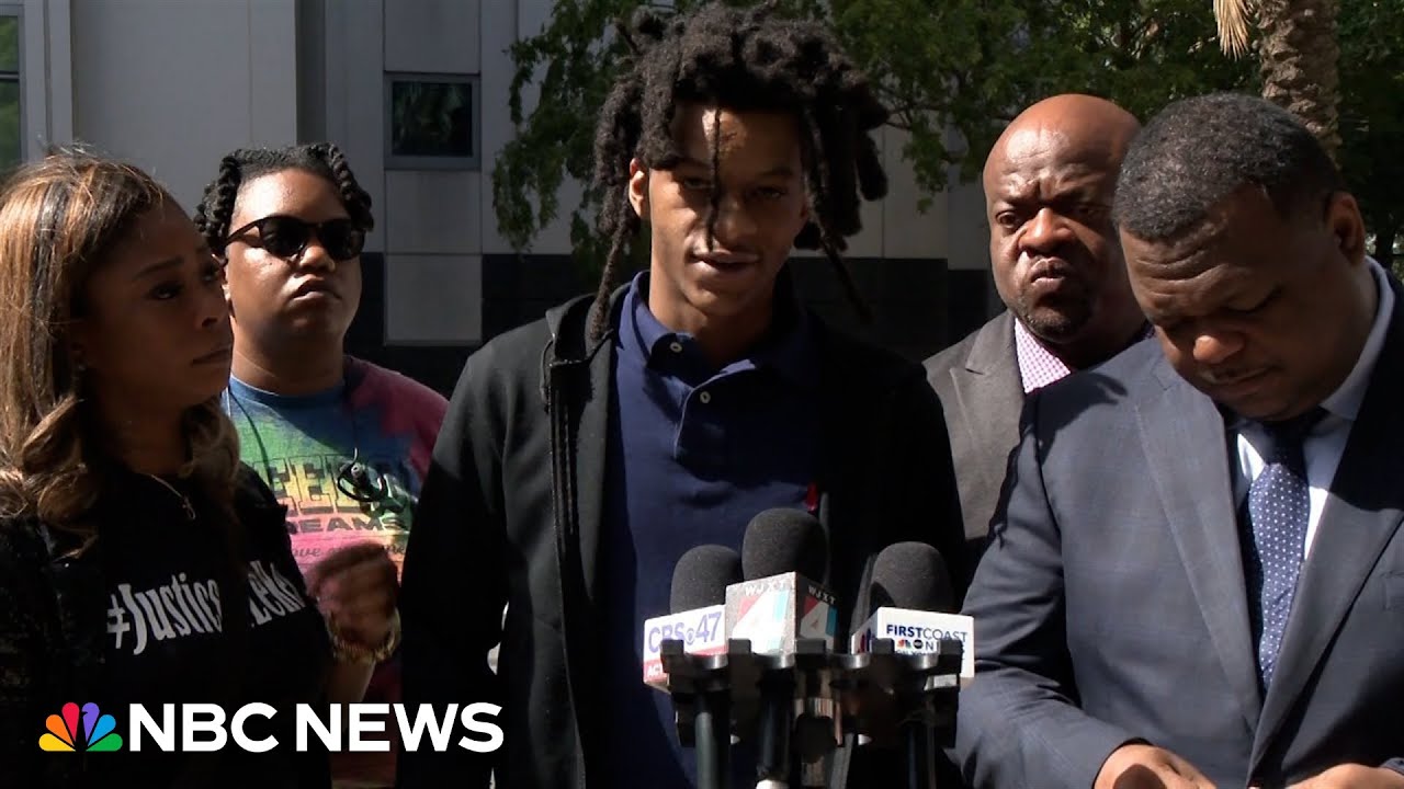 Man beaten by Jacksonville officers in viral video files federal lawsuit Man beaten by Jacksonville officers in viral video files federal lawsuit