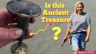 Historical Treasures & Oddities found in the Thames. Help me to ID them!Mudlarking with Nicola White