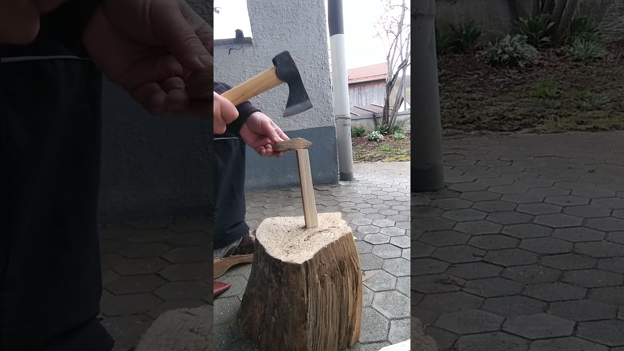 Test Gränsfors Minibeil  (Spalten: zuerst Esche, dann Fichte)