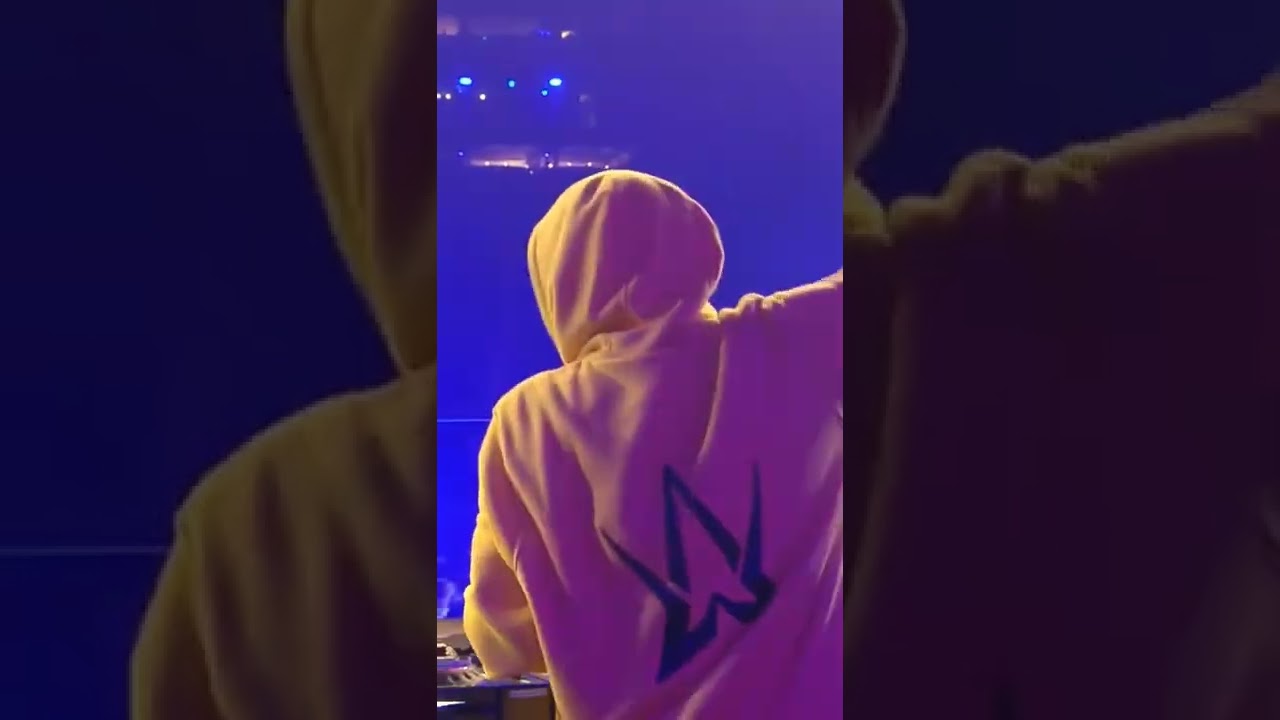 Alan Walker - The Drum ( Live Remix) HD | Tomorrowland