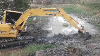 อดใจไม่ได้ทำไง?แม็คโครKOMATSU-8 PC130!!หาปลาครับ😁😁😁#บุญรอด ดั้มTeam