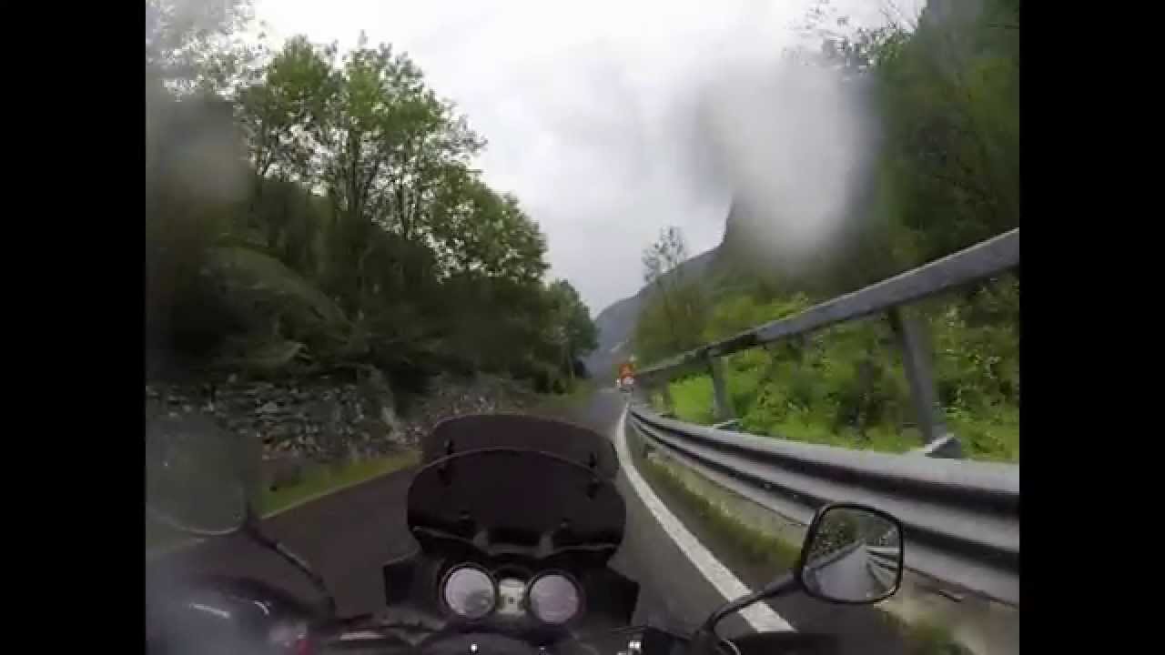 Splügenpass - Südabfahrt (Suzuki V-Strom 650)