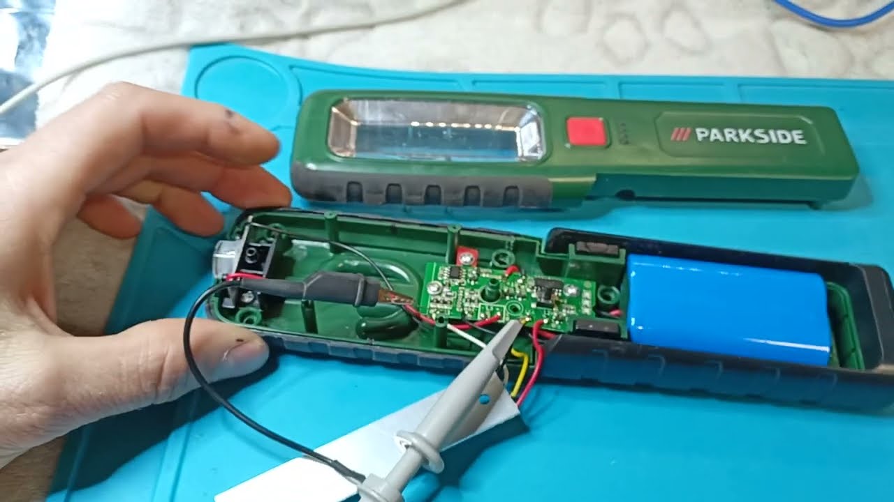 PWM regulace pracovního svítidla PARKSIDE PASL 4000 B2. Tipnete si ustálenou hodnotu střídy?