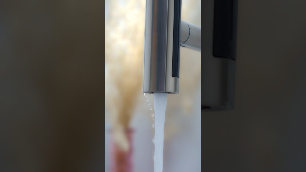 Transform your kitchen with sleek and functional design! 💧✨