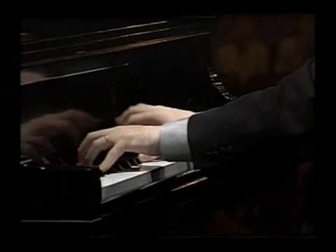 Pompa-Baldi plays Scriabin