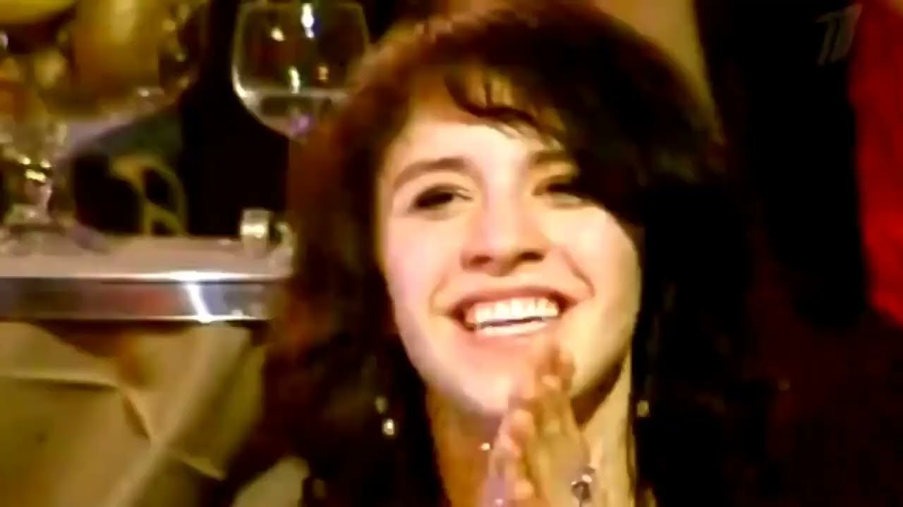 Прибить или приклеить табличку камеди клаб видео