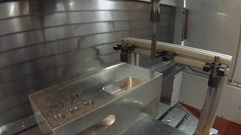 Bilz AOCS Quick Change System for Industrial Robots