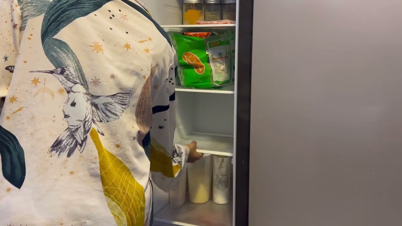 سلسلة رمضان 2023 🌙⭐️ |  اول مشتريات الفرزنه وديكور رمضان 🥟🛍️| تنظيف الفريزر 🫧✨