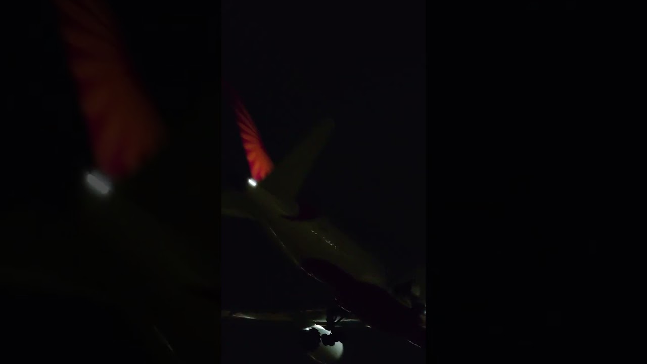Air India Boeing 787-8 Dreamliner NIGHT LANDING At London Heathrow Airport (LHR) From Mumbai (BOM)