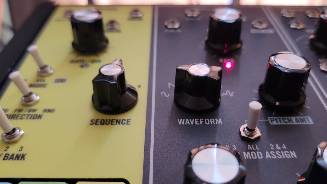 Murmuration // Ambient Moog Matriarch and Vermona Mono Lancet 15 Duet