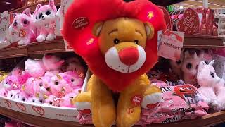 Cuddle Barn Valentine Animatronics