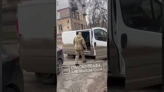 🤡 Неуравн0вешенный ТЦКшник Кидáется На Людей 🤬 #полиция #патрульная_полиция  #харьков #киев