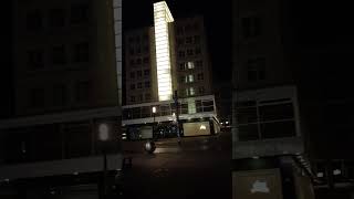 Berlin Alexanderplatz und Weltzeituhr um Mitternacht #berlin #nightlife  ✨