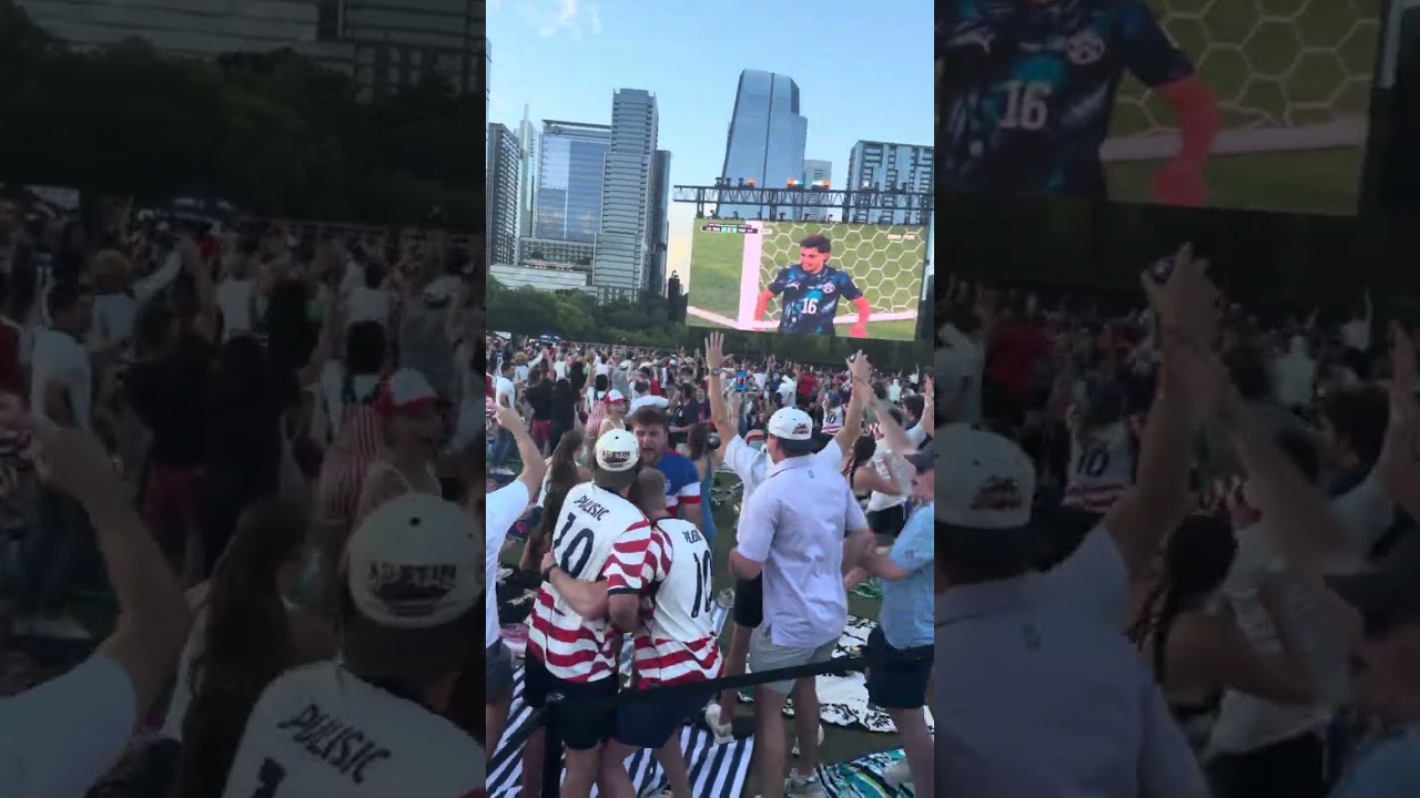 USA SCORES THE FIRST GOAL AND CROWD ERUPTS! πΊπΈ