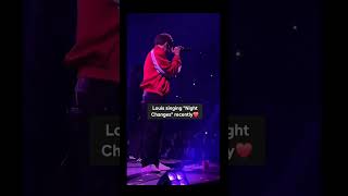 Louis Tomlinson singing "Night Changes" 🩷 #louistomlinson #onedirection #trending #fyp #shorts