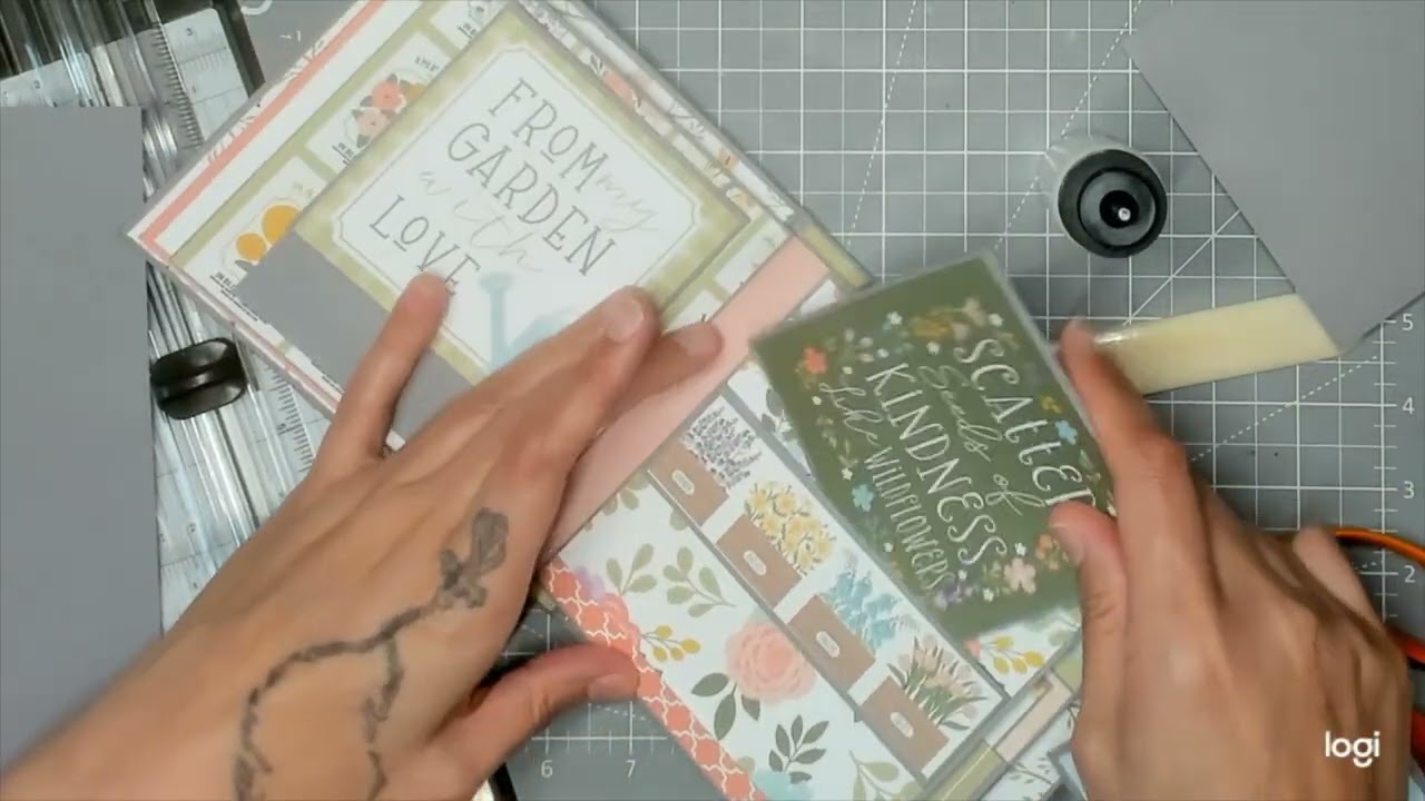 Мини-альбом из обучающего видео по созданию обрывков в режиме реального времени.